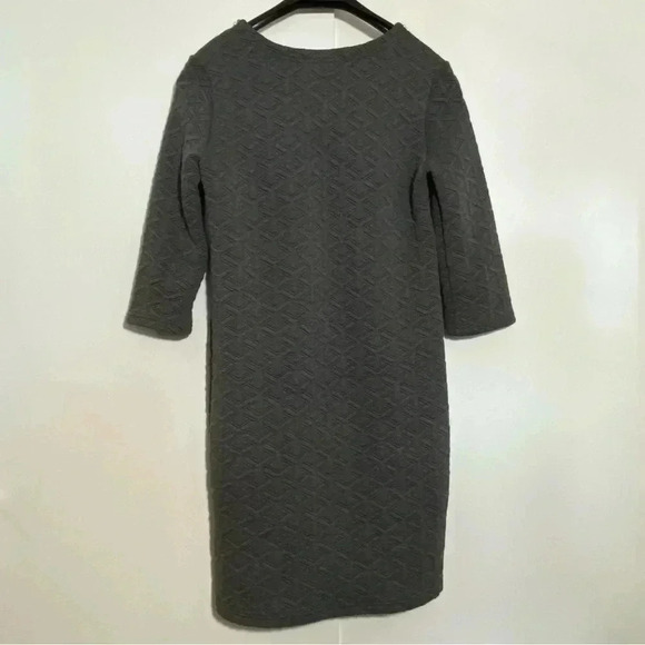 FABULOUS grey 3/4 sleeves midi dress with neckline accent of pearl and beads. M - Picture 4 of 11